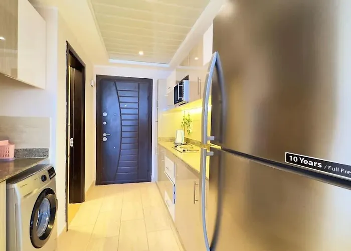Luxury Modern With Pool View Aldau Heights Apartment