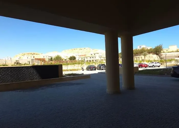 Luxury Modern With Pool View Aldau Heights Apartment